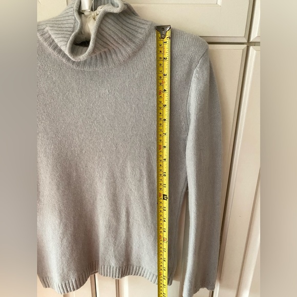 Moiselle Light-blue turtleneck wool Sweater. Women's XS. - Picture 6 of 10